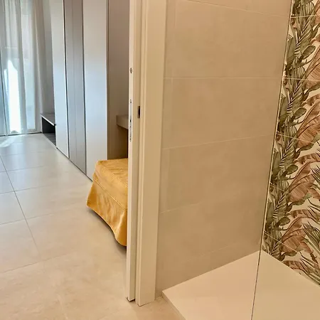 アパートホテル Florida 3*