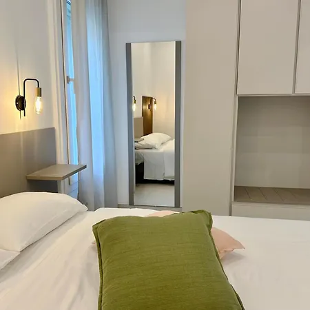 アパートホテル Florida